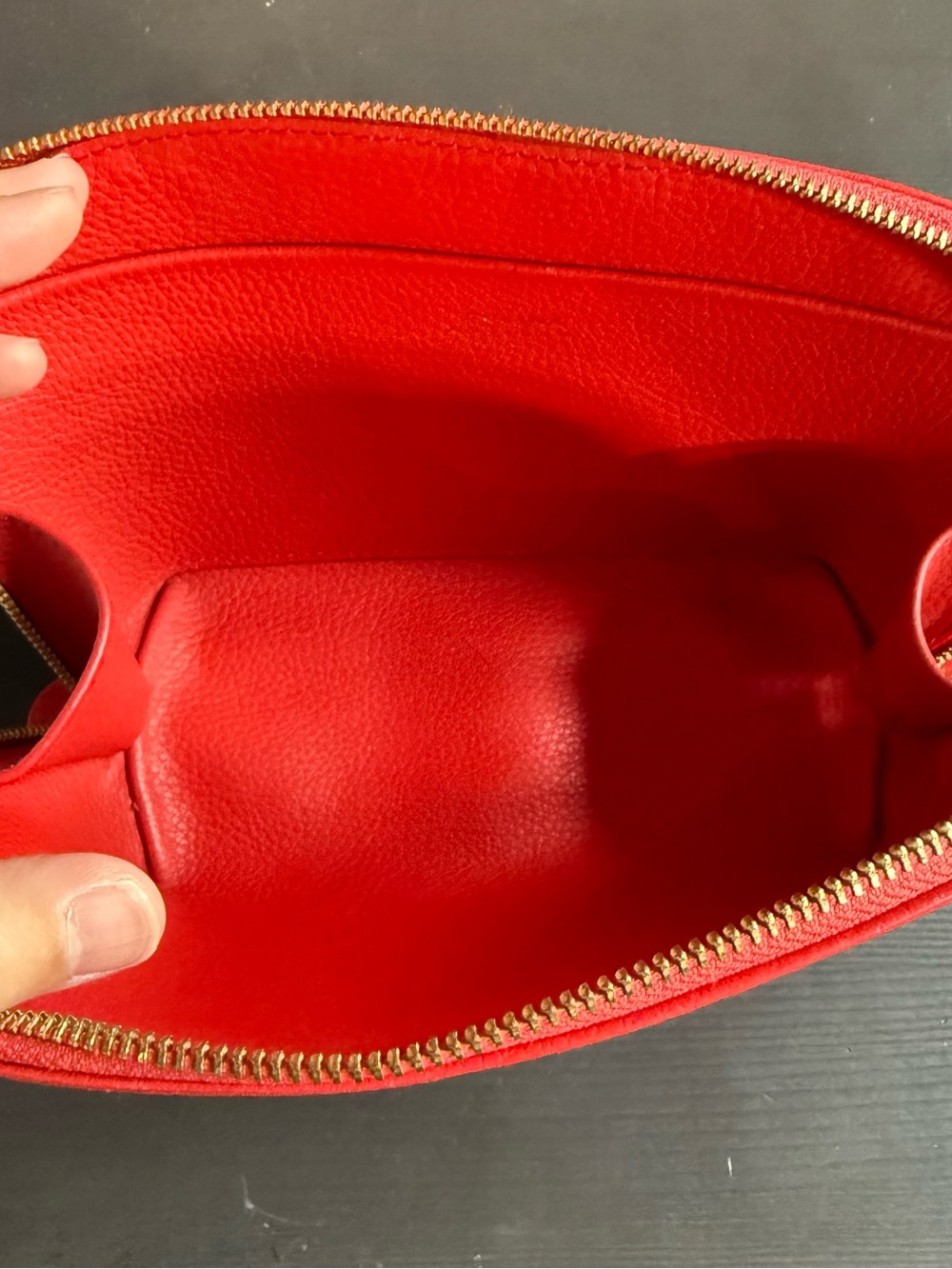 Cuyana Red Leather Medium Travel Case w/ Gold Tone Hardware (Retired Size) - Picture 10 of 14